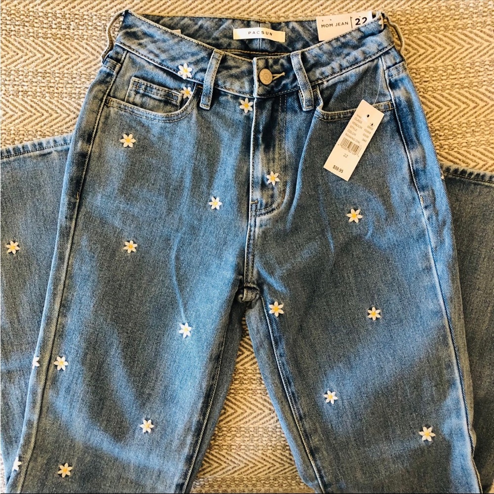 NWT! PacSun Daisy Mom Jeans Straight Jeans Size 22